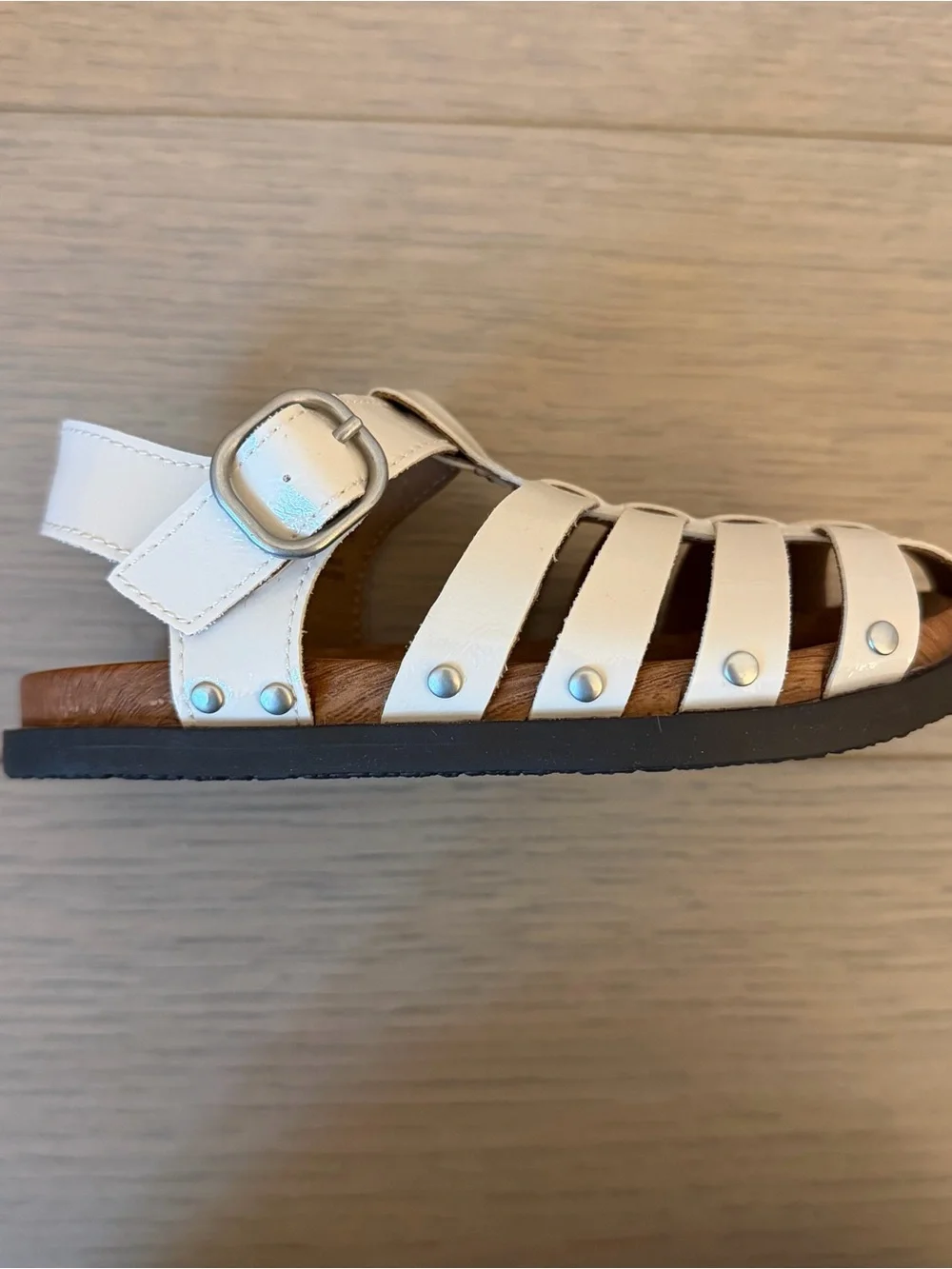 NEVER WORN! Zara Kids Cream Strappy Fisherman Sandals